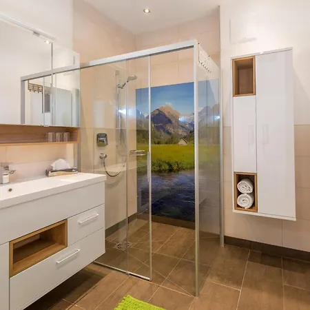 - Kleine Bleiberger By Schladmingurlaub Lejlighed